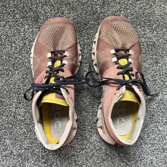 On Cloud X Women’s Running Shoes in Mocha/Sand Size 7-used condition - Picture 2 of 11